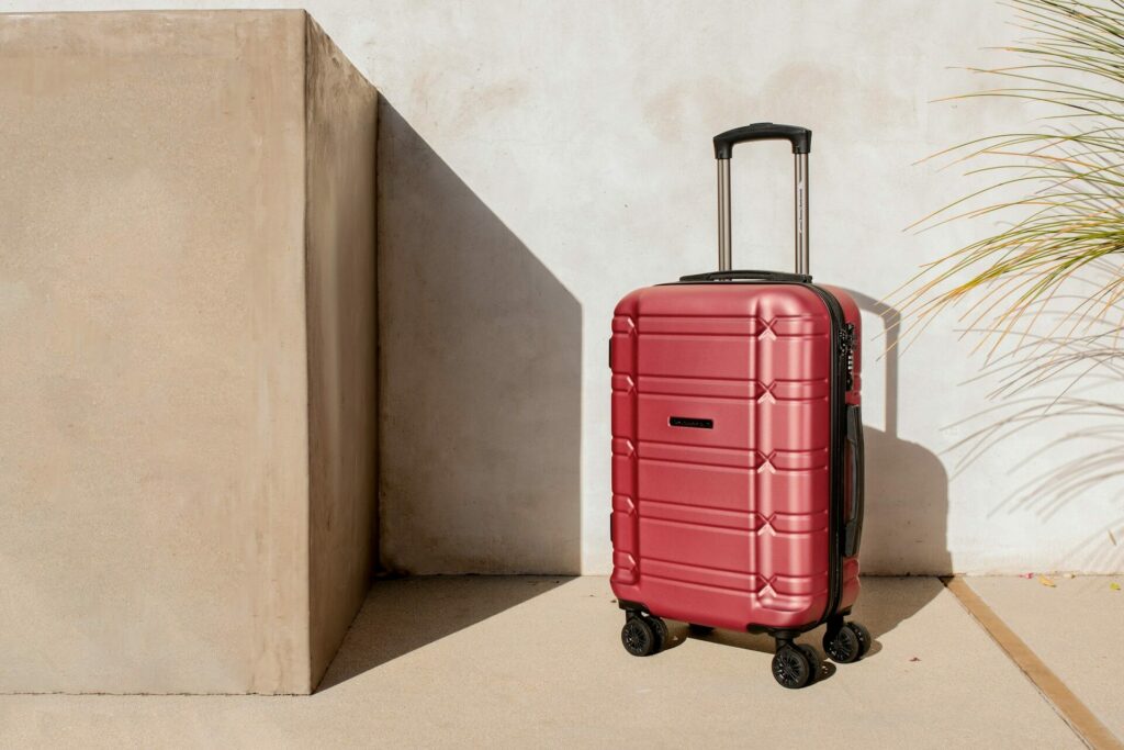 Fée rêvée faire sa valise pour un long séjour
