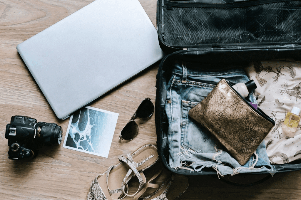 Fée rêvée que mettre dans sa valise pour un long séjour à l'étranger