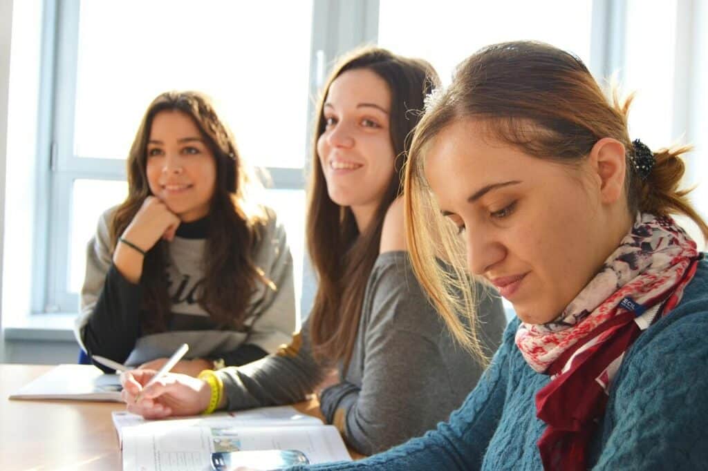 Comment parler une autre langue sans stress ?